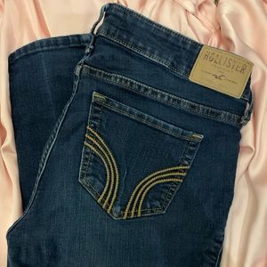 🔥 Distressed HOLLISTER jeans 🔥